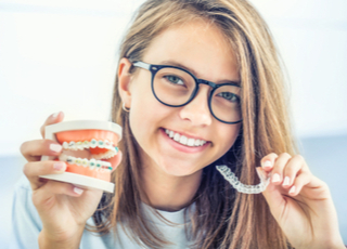  Clear aligners (Invisalign)